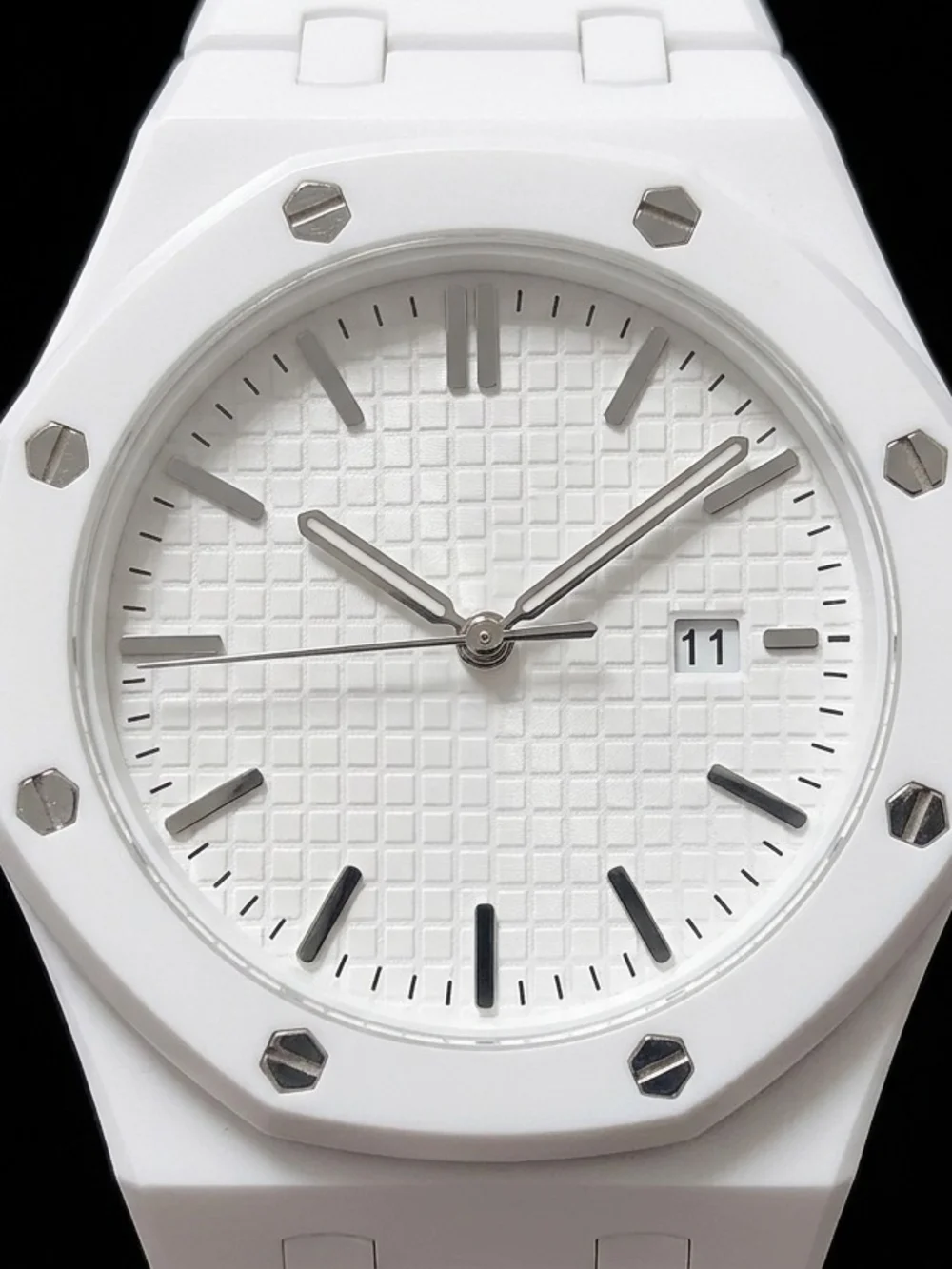 Men's White Ceramic Bracelet Watch - Stylish Everyday Timepiece